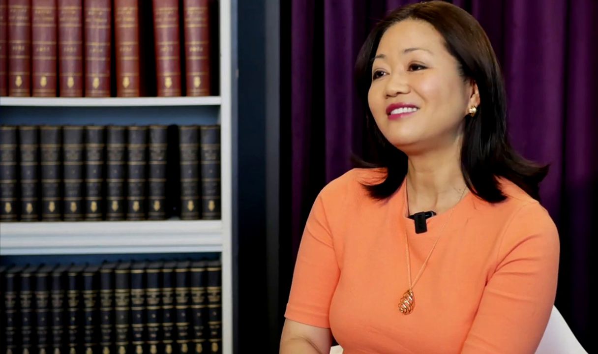 Tác giả Linda Yueh