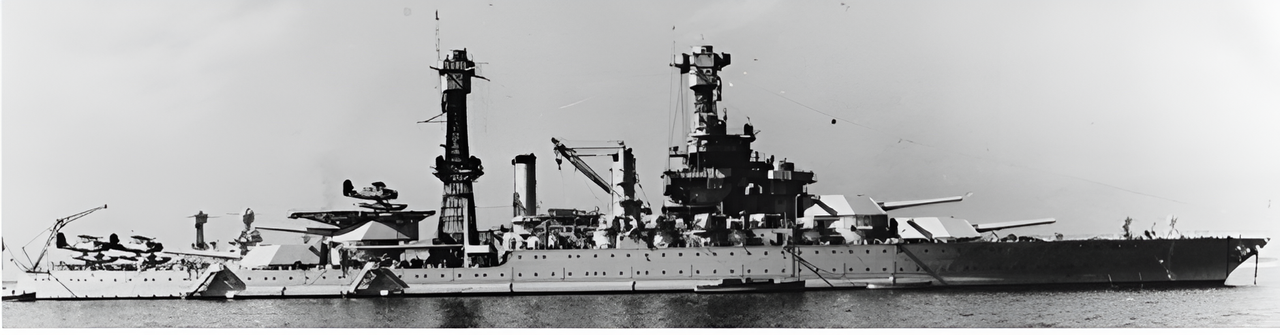 Chiến hạm USS West Virginia (BB-48), một siêu thiết giáp hạm lớp Colorado, được đưa vào biên chế vào tháng 12 năm 1923. West Virginia là một trong chỉ ba tàu thuộc ba lớp Colorado, South Dakota hoặc Lexington được gia nhập hạm đội với tư cách là thiết giáp hạm và đã phục vụ suốt Thế chiến thứ hai.