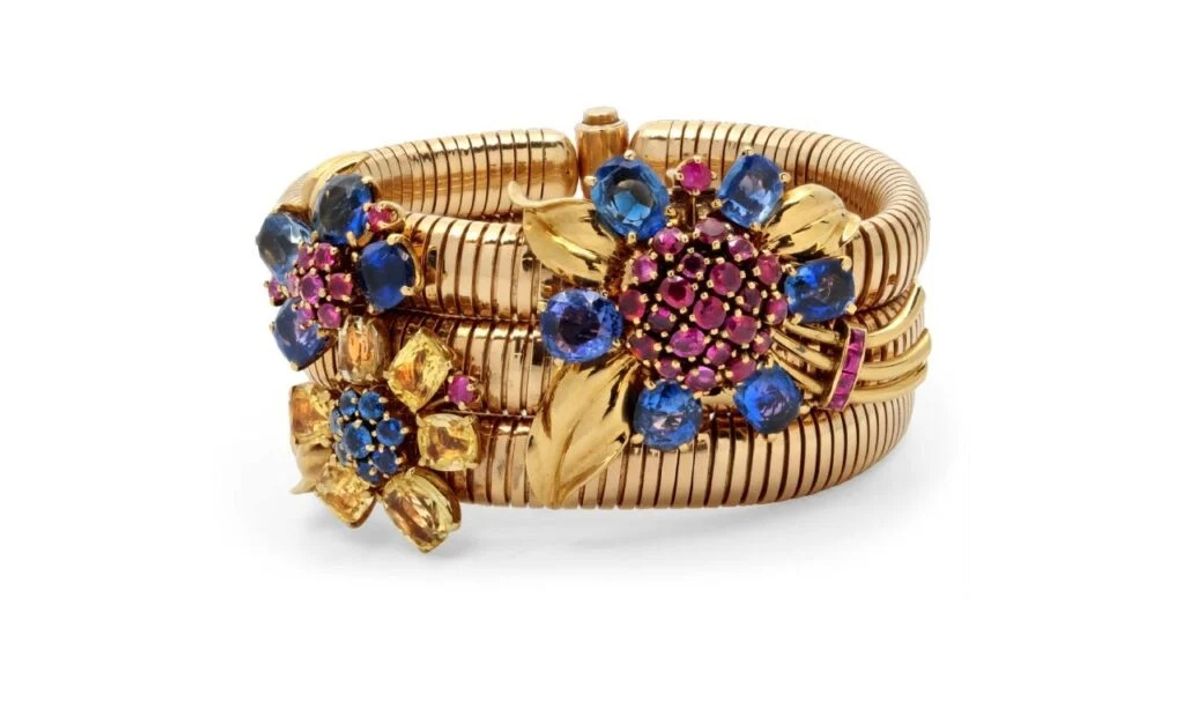 Một chiếc vòng tay tubogas vàng cổ điển từ Kazanjian & Fogarty. (Kazanjian & Fogarty)