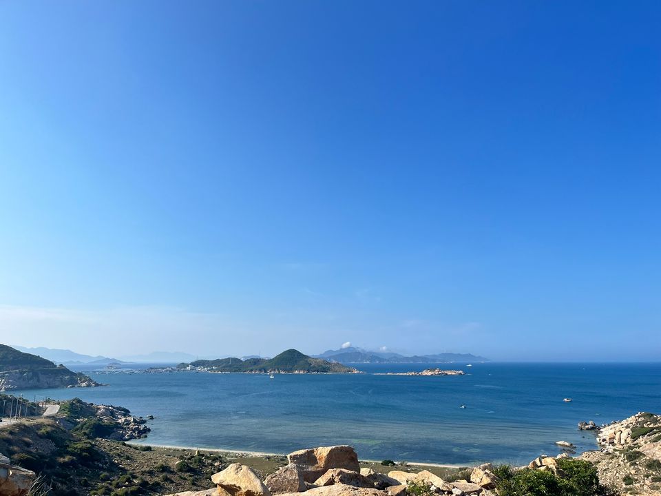 Phóng thẳng tầm mắt ra đảo Bình Hưng