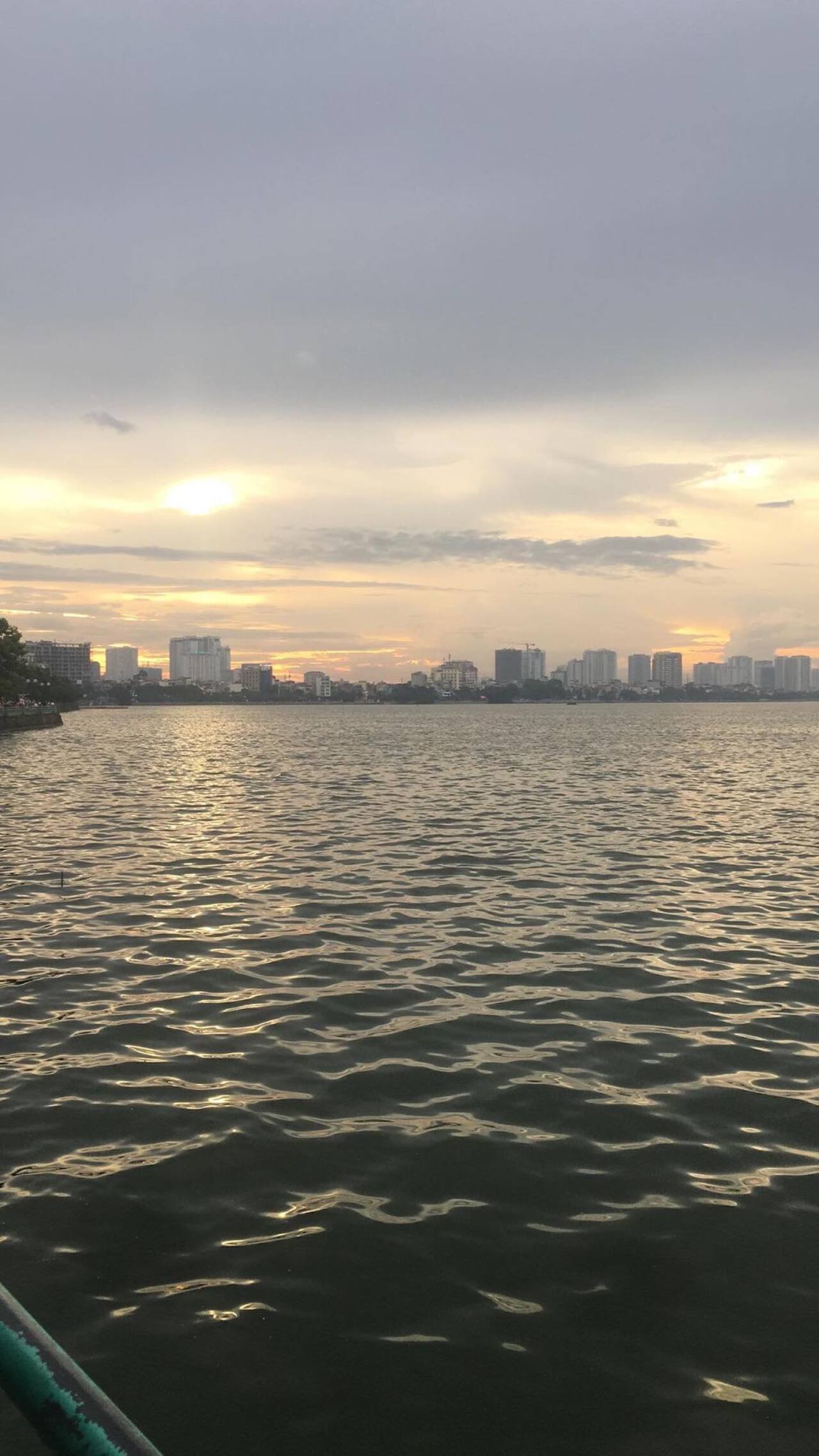 Ven góc đường nào đó tôi đã quên tên