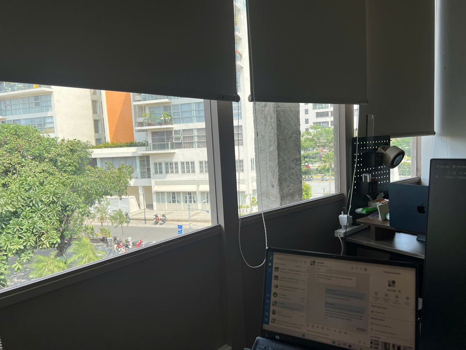 View từ cửa sổ cạnh nơi ba làm việc, ở đâu đó giữa Phú Mỹ Hưng
