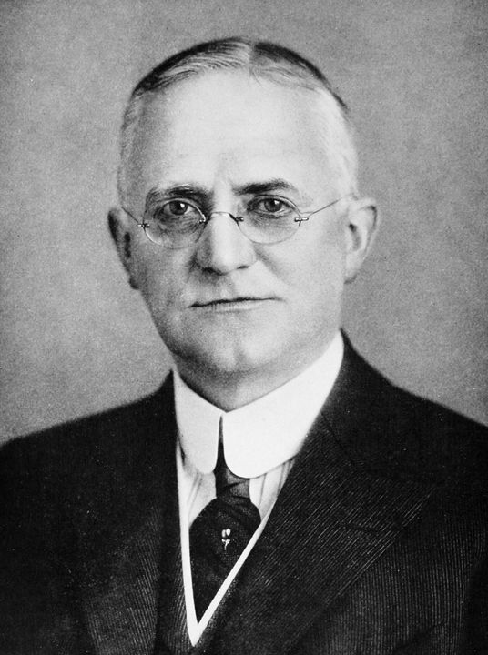 <i>George Eastman</i>