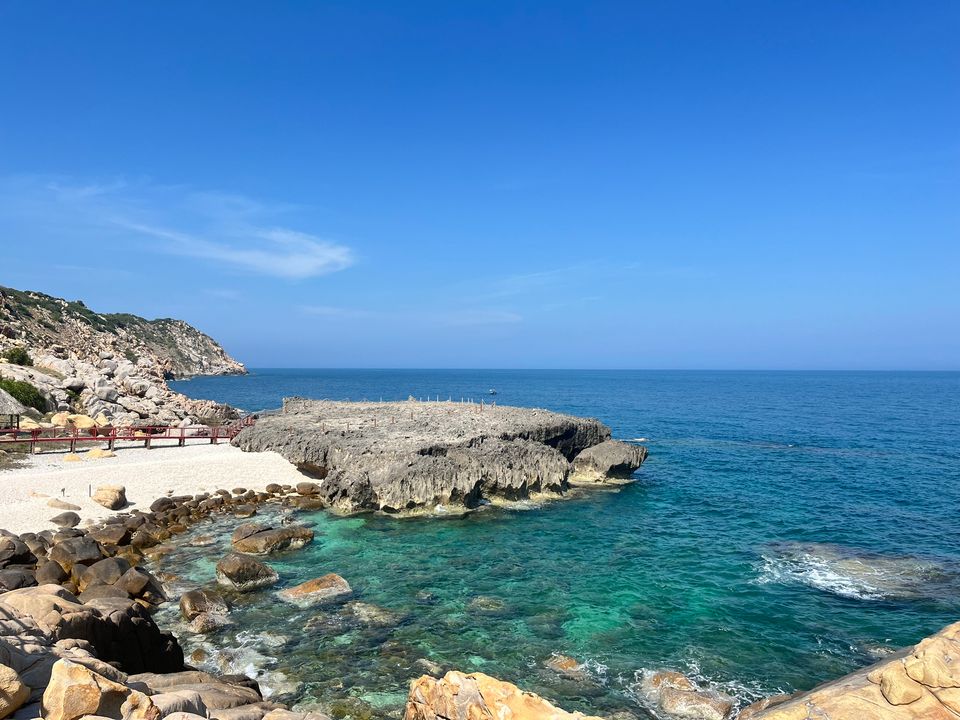 Nắng gì mà nắng thế