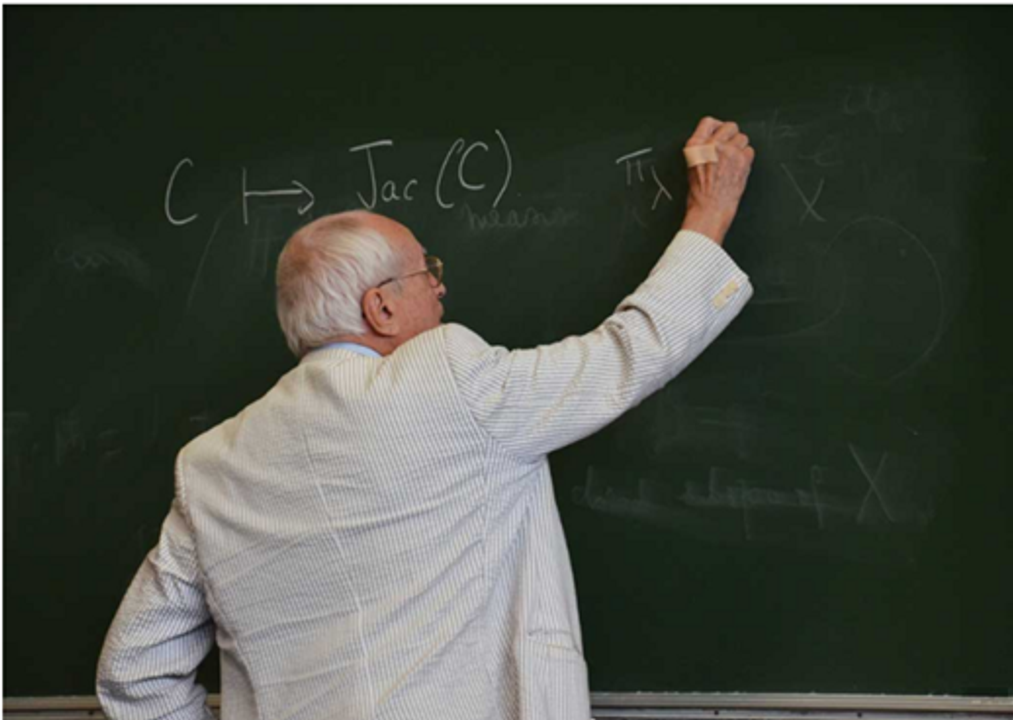 Giáo sư Jean-Pierre Serre  đang giảng bài tại lớp ALGANT 2016 