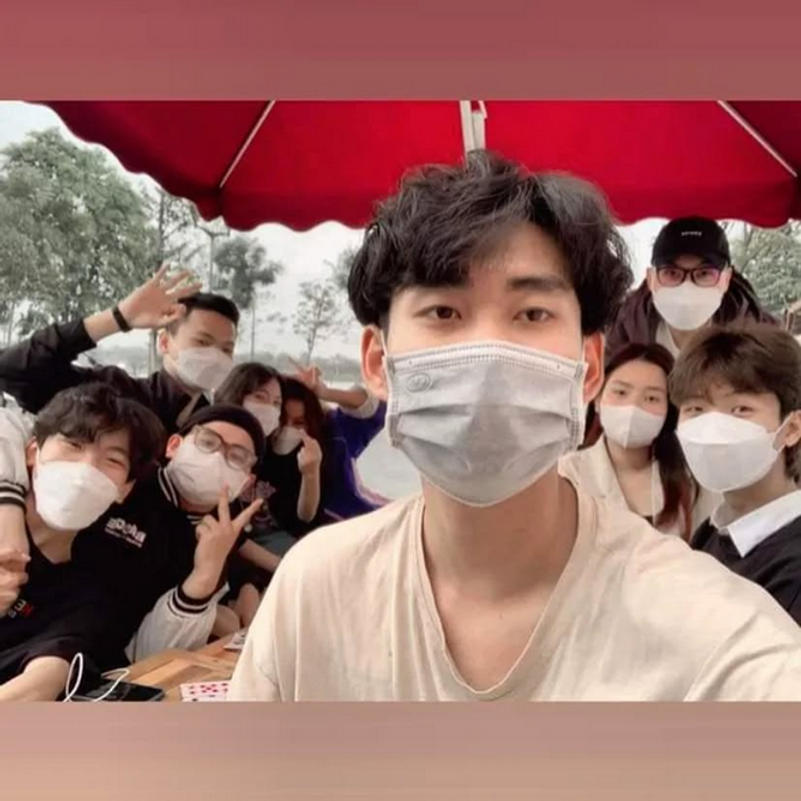 Gia Phiến Gang đời đầu.