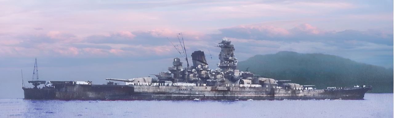 Ảnh chụp Yamato vào năm 1942. Bức ảnh được tìm thấy vào 50 năm sau khi chiến tranh kết thúc.