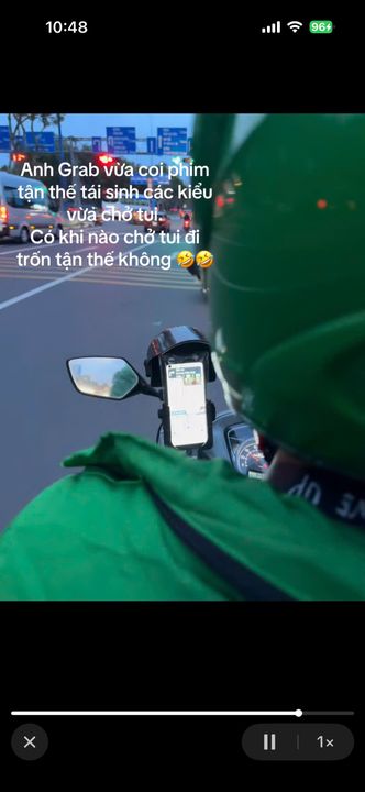 Hình ảnh "hàng ngày" trên đường