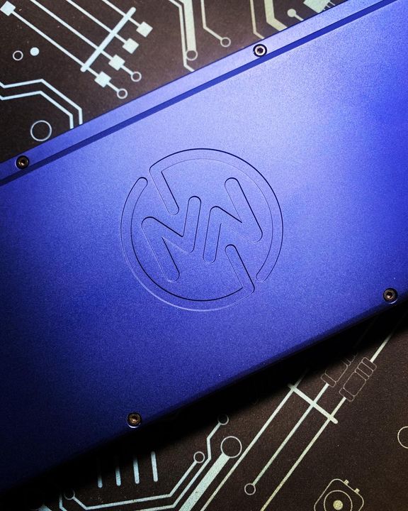 <i>Đây là ảnh chụp mặt đáy bàn phím của tôi - MW65-Q</i>