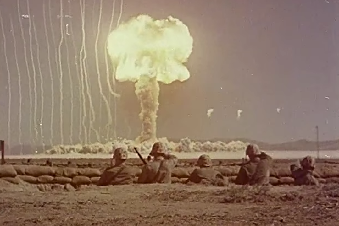 Một vụ thử hạt nhân ở Sa mạc Nevada năm 1959.