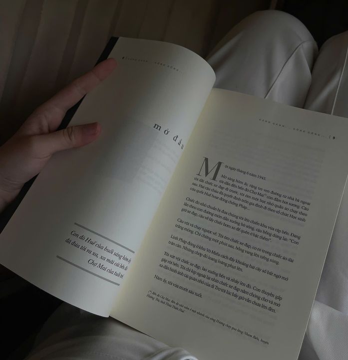 Quyển hồi kí không quá dài nhưng thấm đuộm câu chuyện lịch sử