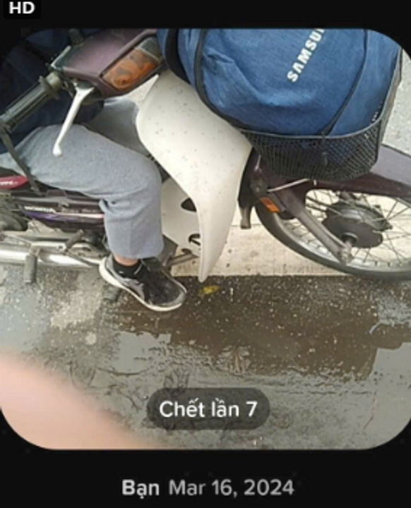 Đoạn này là đang chết máy ở Cầu Nhật Tân