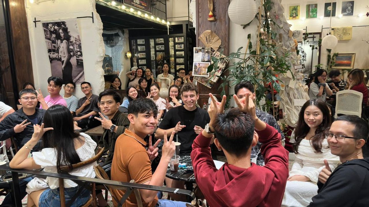 English Hub là CLB lâu đời, uy tín tại Sài Gòn