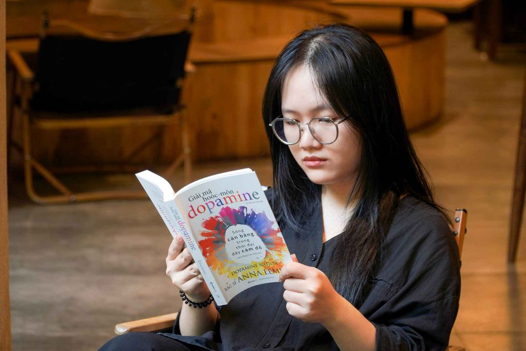 Thấu hiểu cơ chế Dopamine qua cuốn sách "Giải mã hoóc-môn Dopamine"