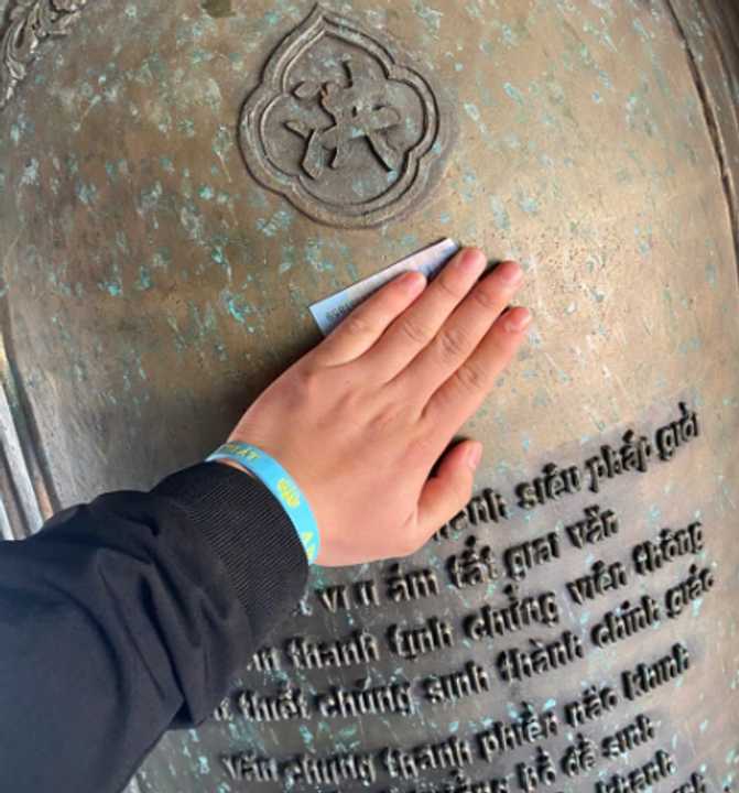 Xin lộc chùa Lim.