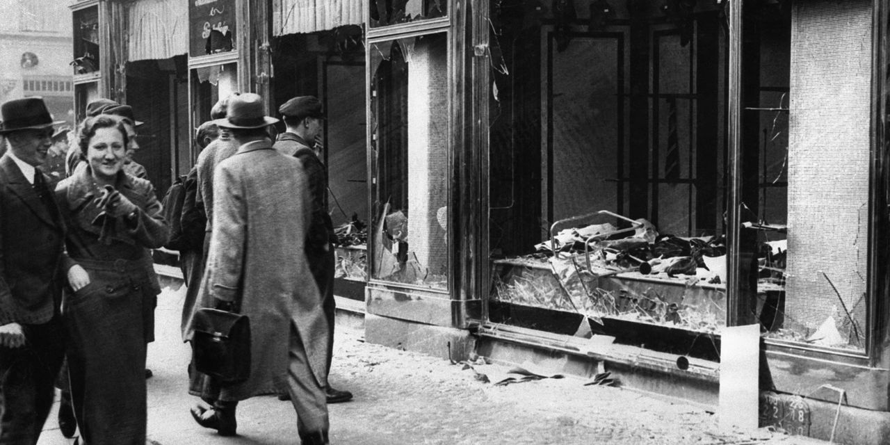 Một cửa hàng sau "Đêm kính"