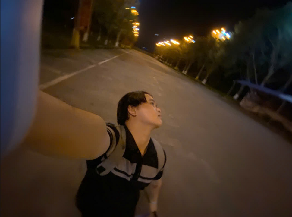 Cố lên sắp về rồi...