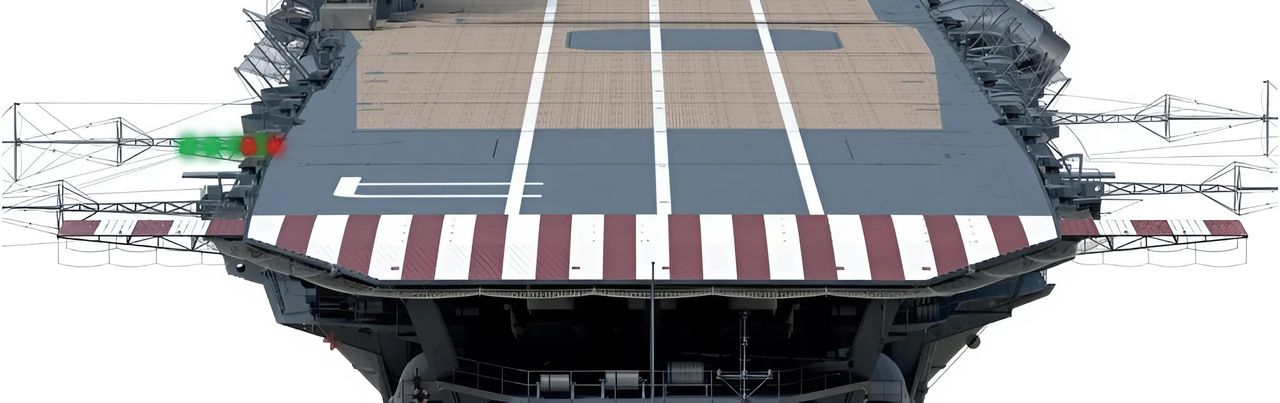 Nhìn thấy dãy đèn xanh và đỏ ở cùng một mức, cho biết máy bay đang bay đúng quỹ đạo hạ cánh.