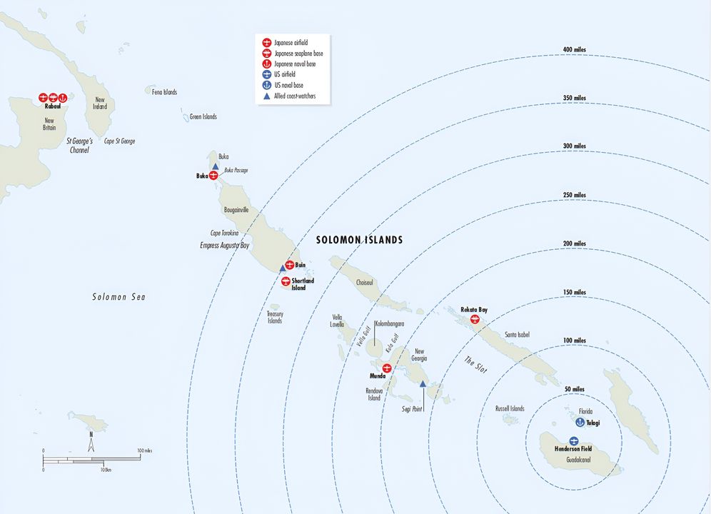 Sân bay Henderson chính là trái tim, là linh hồn và cũng là nguyên nhân khiến cả hai bên đổ máu suốt sáu tháng trời trên Guadalcanal. Trong bản đồ có thể phạm vi hoạt động của các loại máy bay Mỹ hoạt động từ sân bay này. Với Nhật Bản, sân bay này là mối đe dọa chết người: chỉ cần nó còn hoạt động, mọi đoàn tàu vận tải chở quân, pháo hạng nặng, xe tăng hay lương thực đều trở thành mồi ngon cho Lực lượng Không quân Cactus đóng trên đảo. Với người Mỹ, Sân bay Henderson không chỉ là một sân bay, mà là điều kiện tồn tại của toàn bộ chiến dịch. Mất sân bay đồng nghĩa với mất đảo, mất đảo đồng nghĩa với mất cả chiến lược chặn đứng bước tiến của Nhật về phía nam Thái Bình Dương. Vì vậy, dù đường băng chỉ là đất lầy lún, dù máy bay phải tiếp nhiên liệu bằng tay từ thùng phuy, dù phi công ngủ dưới cánh máy bay giữa bùn và muỗi, dù phải đối mặt với không quân Nhật đông hơn và máy bay Zero vượt trội, người Mỹ vẫn dốc toàn bộ nguồn lực để giữ cho bằng được. Đây cũng là nguyên nhân dẫn đến hai trận chiến tàu sân bay diễn ra vào cuối năm 1942.