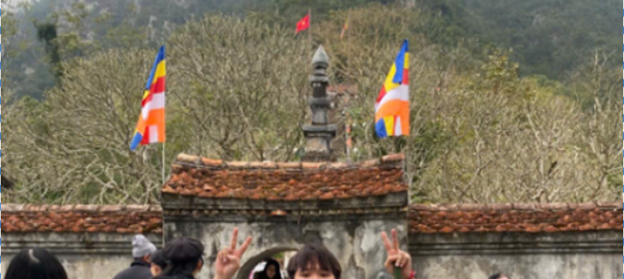 Đã đến chùa Hoa Yên.