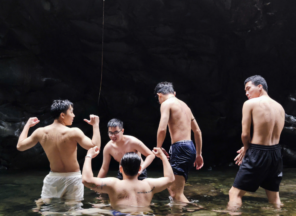 Đoán xem ai cơ bắp nhất nào ?