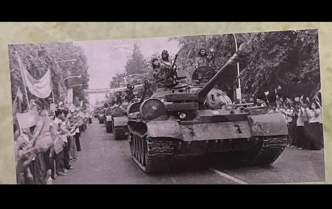 Xe tăng quân Giải phóng tiền vào giải phòng Đà Nẵng, ngay 29/3/1975 (Ảnh TTXVN)