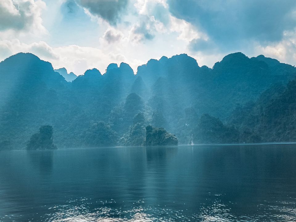 ... để sóng níu hoàng hôn ?