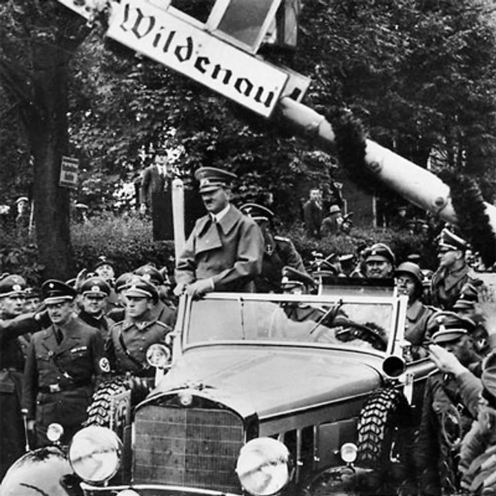 Hitler đến Sudetenland năm 1938