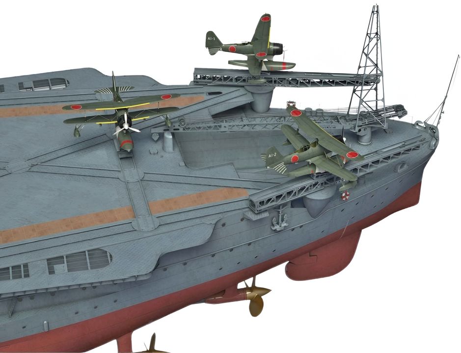 Yamato và Musashi được thiết kế để mang tối đa 7 thủy phi cơ loại Mitsubishi F1M2 Type '0' (mã đồng minh 'Pete') và Aichi E13A1 (mã đồng minh 'Jake'). Nhưng trên cả hai thiết giáp hạm, chỉ có thủy phi cơ Mitsubishi F1M2 thực sự được sử dụng. Máy bay được phóng lên không trung bằng hai máy phóng dài 19,5m loại Kure Shiki 2 G 5 Gata và một cần cẩu nặng 6 tấn với cánh tay dài 20m được sử dụng để nâng chúng ra khỏi mặt nước. Các thủy phi cơ được cất giữ trong nhà chứa máy bay và trước khi bay được di chuyển qua boong máy bay bằng hệ thống xe đẩy và đường ray đến máy phóng. Chú ý các máy bay có màu sơn bao gồm mặt trên màu xanh biển N-1, mặt dưới màu xám mòng biển N-2, sọc vàng cam ở mép cánh, và huy hiệu Hinomaru đỏ viền trắng.