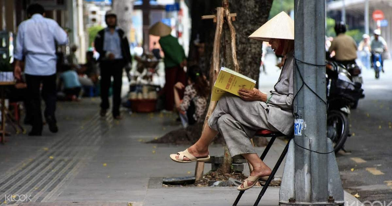 Người Sài Gòn. Ảnh: Lonely Planet Experiences/ Klook.