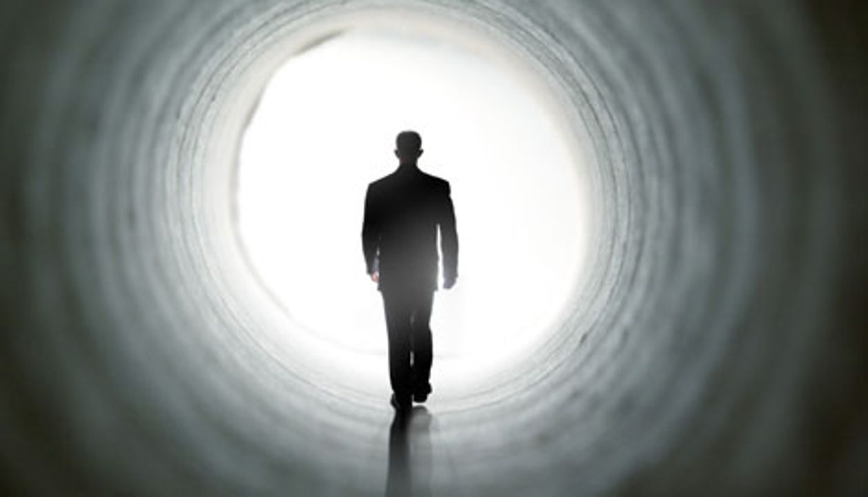 Khi cái chết luôn hiện diện, liệu chúng ta có thay đổi hiện thực này được không?
Ảnh: Báo Công an nhân dân