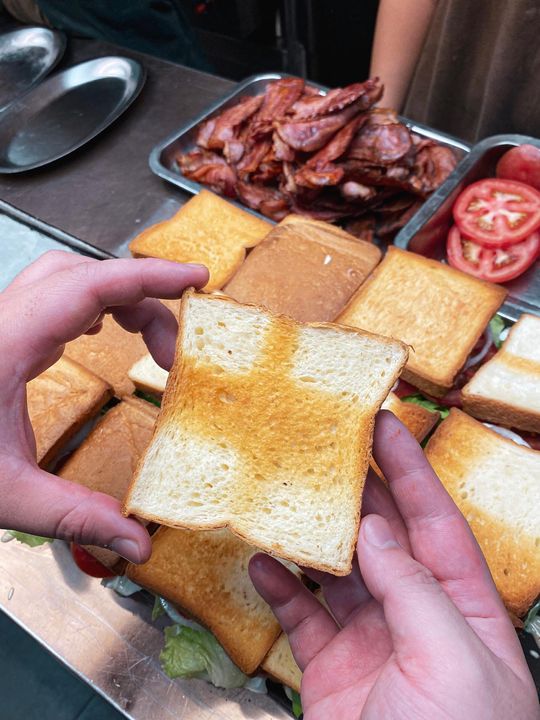 Staff meal mùa Euro (<a href="https://www.threads.net/@ngoaam?hl=vi">@ngoaam</a>)