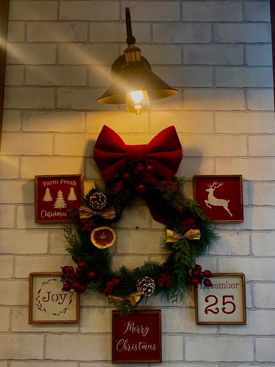 lại là ảnh đỡ trống