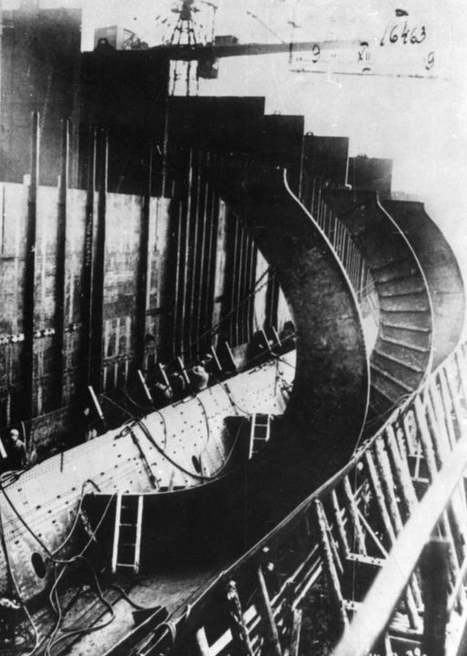 Cận cảnh hệ thống khung của ống Pugliese trên tàu Sovetskii Soiuz, chụp ngày 9 tháng 12 năm 1939. (Bộ sưu tập của Boris Lemachko)