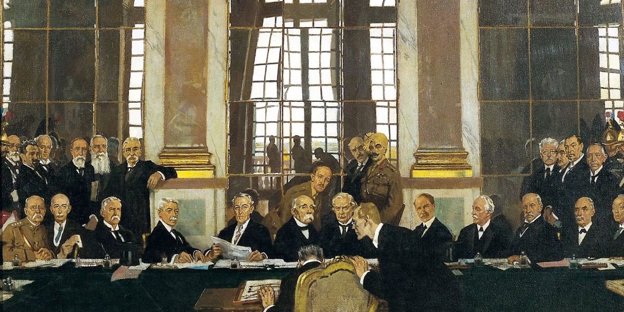Cảnh ký kết Hiệp ước Versailles