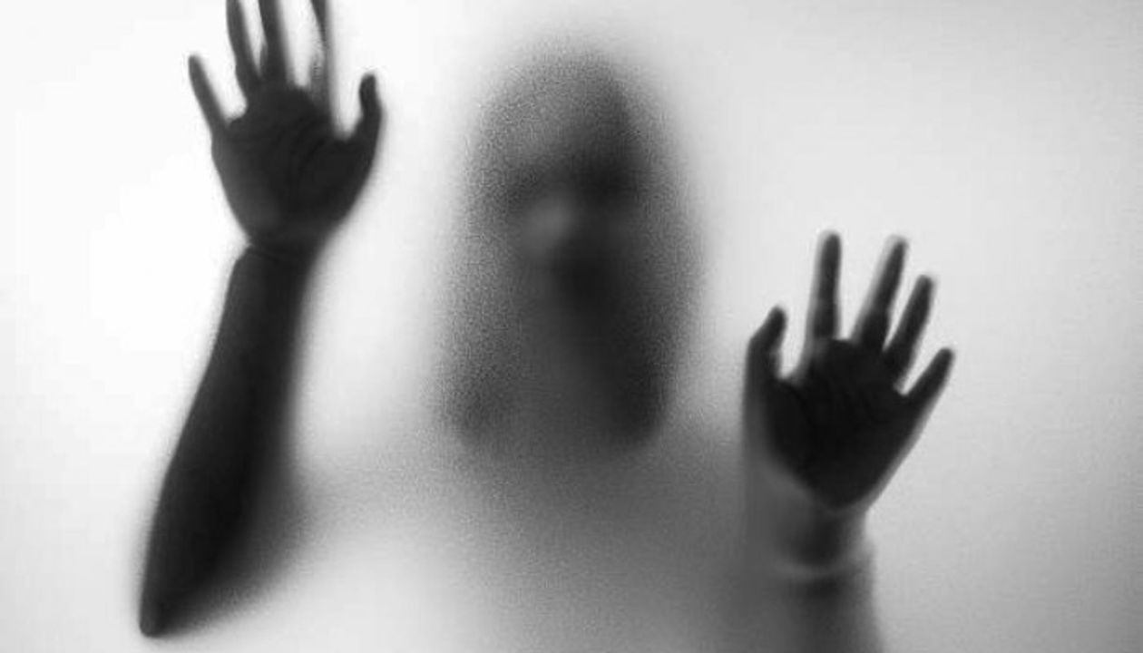 Càng kìm nén phần “bóng tối”, bạn càng xa rời phiên bản tốt nhất của chính mình