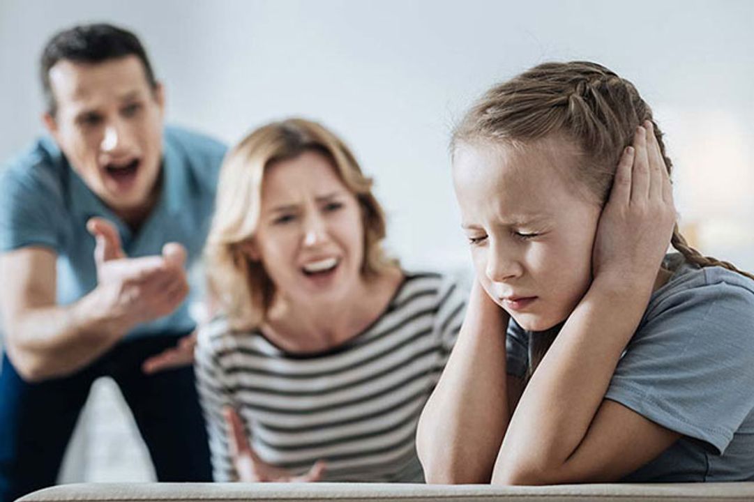 Khó chịu vô cùng