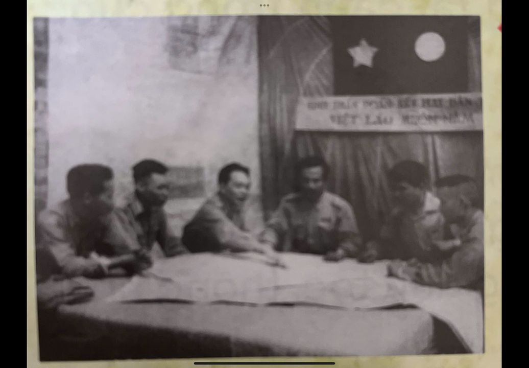 Hội nghị đại biểu Chính phủ hai nước Việt Nam-Lào bản kế hoạch mở chiến dịch Thượng Lào (1953). (Ảnh: TTXVN)