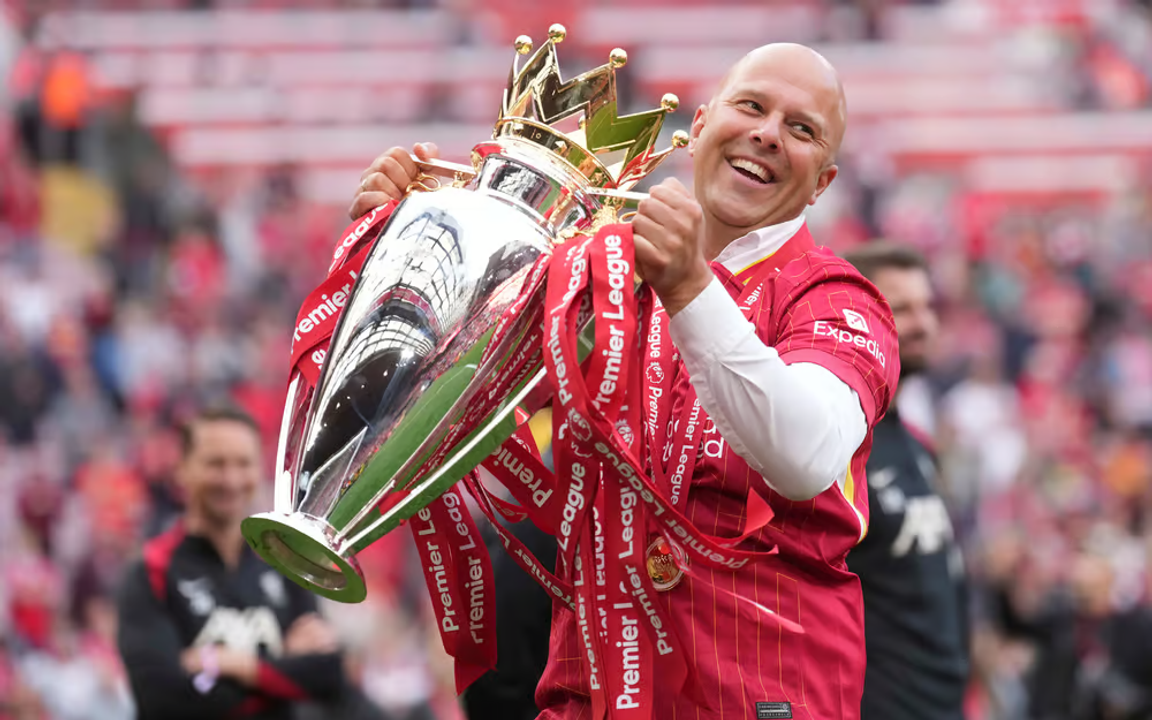 Arne Slot cùng chức vô địch Premier League