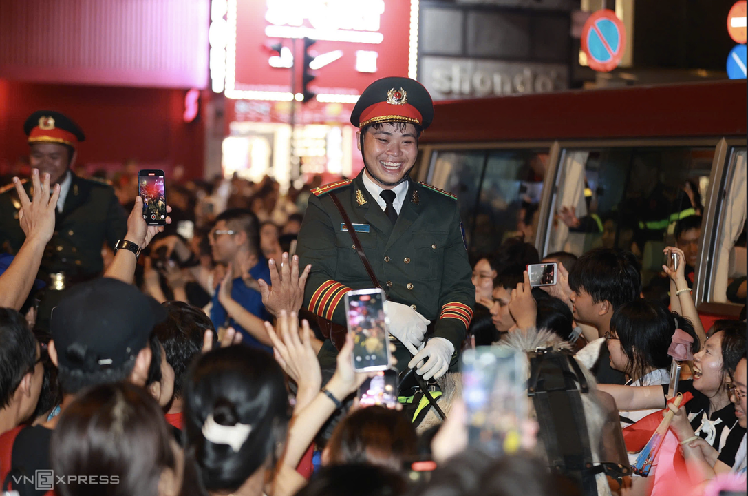 Mình có cùng những trải nghiệm với những anh bộ đội đợt diễu binh gần đây...