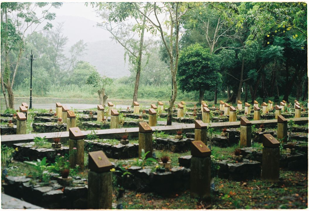Nghĩa Trang Hàng Dương, Côn Đảo (photo by duy minh)