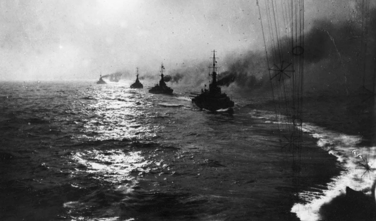 Hải đoàn Thiết giáp hạm số 2 đang trên đường đi đến trận Jutland.