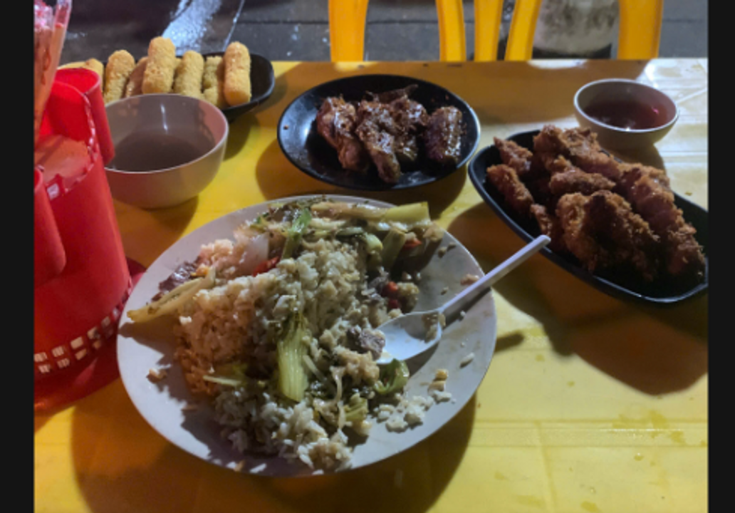 Tôi ăn ngập mồm.