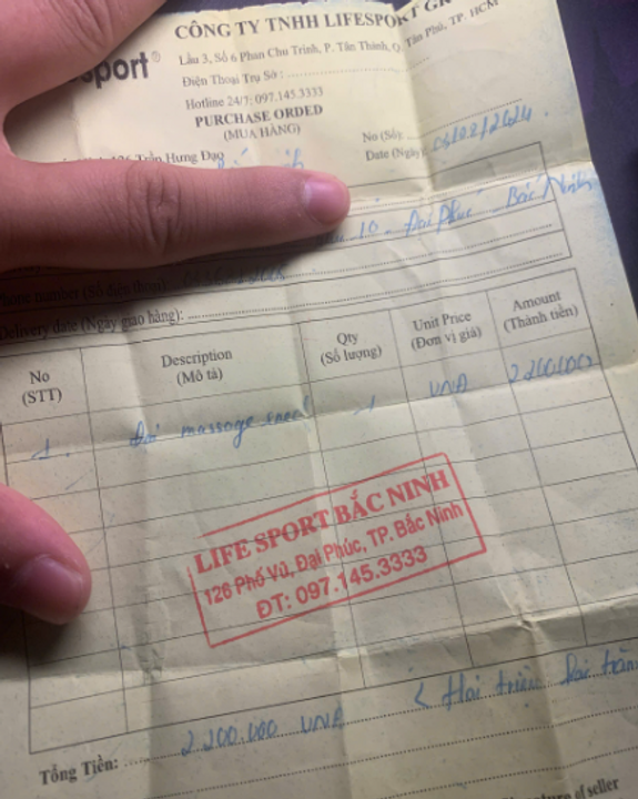 Hóa đơn 2tr2 của cái máy massage cổ vai gáy.