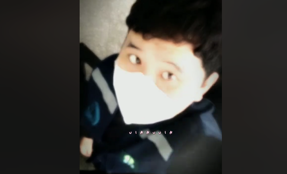 Tôi cùng bộ đồ công nhân.