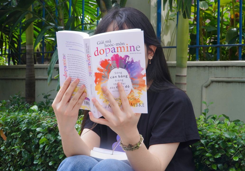 Giải mã hoóc-môn Dopamine đã được xuất bản hơn 30 ngôn ngữ trên thế giới