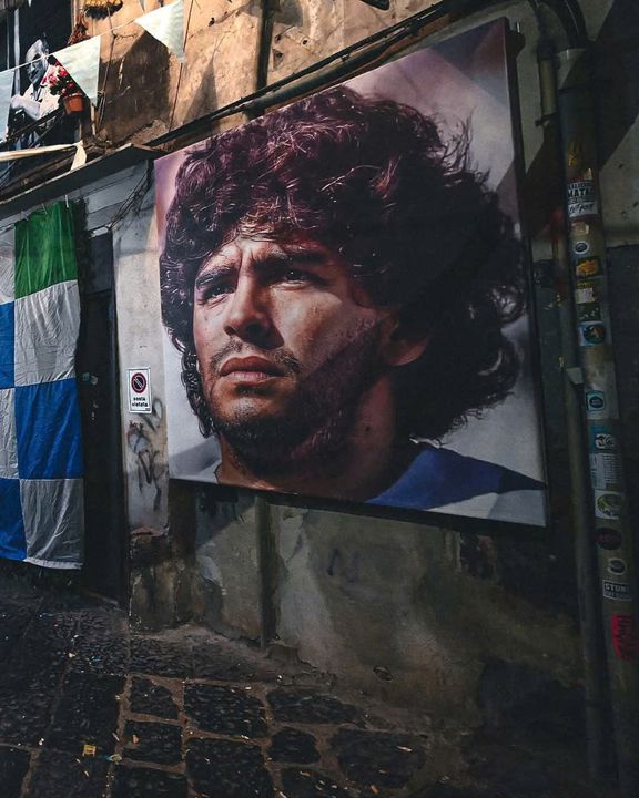 <i>Người dân Napoli tôn thờ Diego.</i>