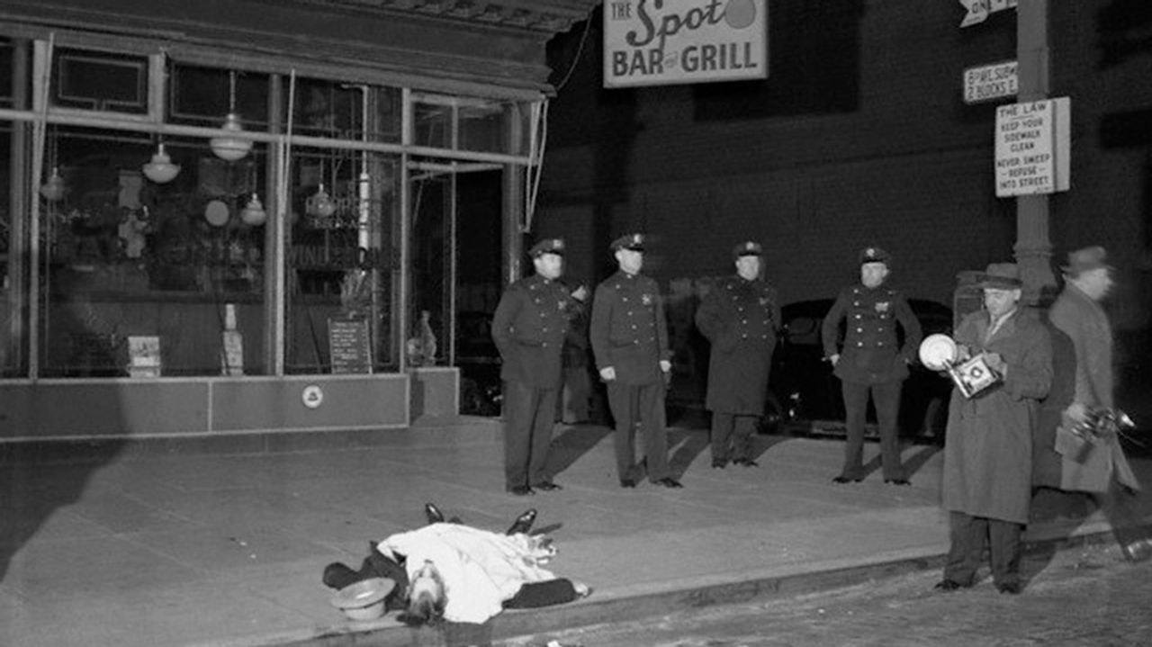 Khu phố Hell’s Kitchen với đầy rẫy tội phạm, bắn giết