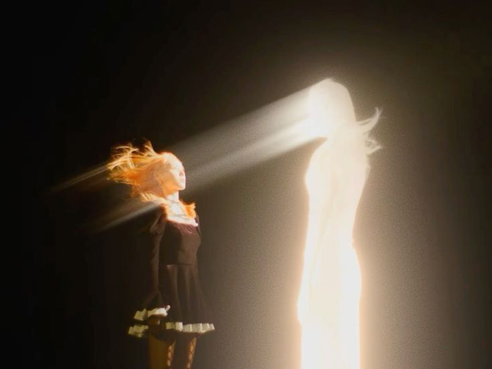 Nguồn: "Birth" - ARTMS