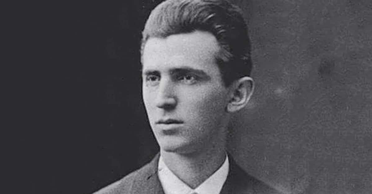 Tesla thời trẻ| Internet